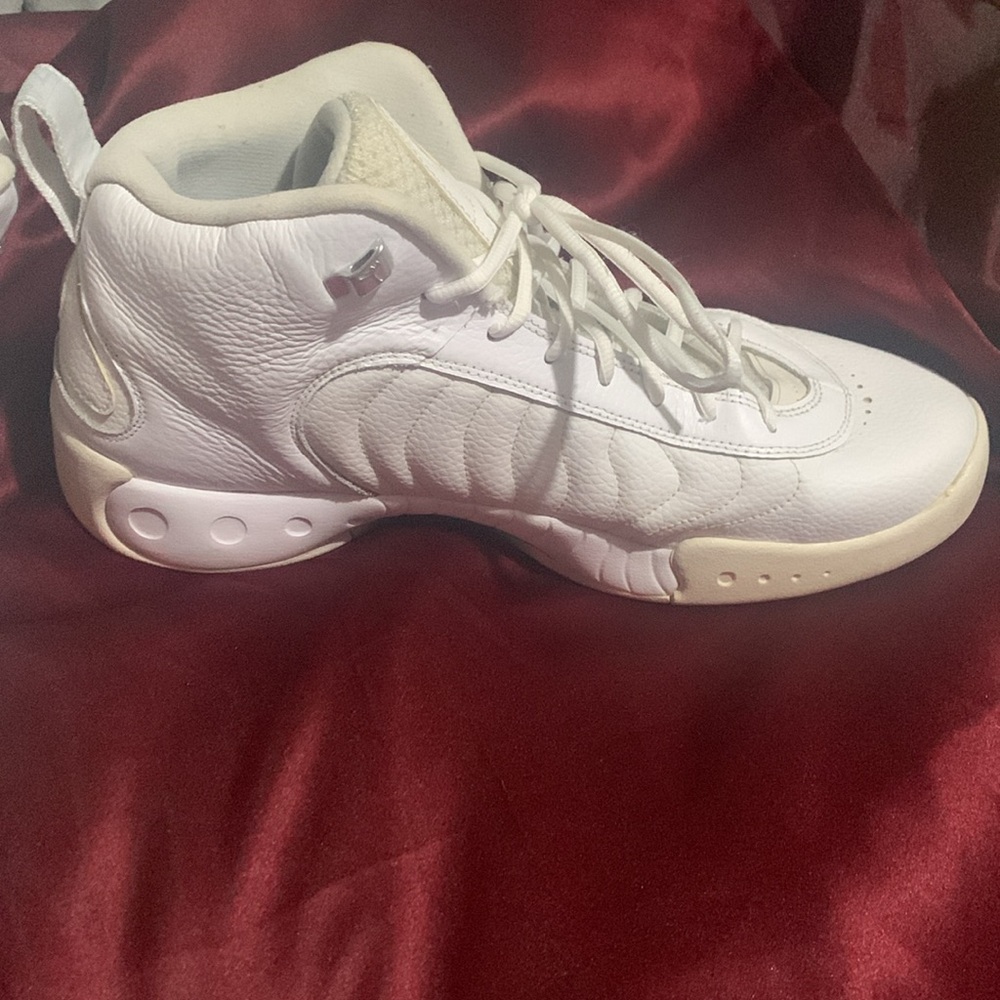 Jordan’s Athletics Shoes - Picture 6 of 10